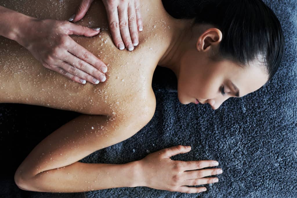 body scrub massage, dry skin